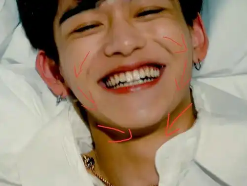 不必为帅哥可惜黄旭熙真的没动下巴点击收获治愈笑容