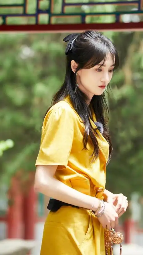 清纯可爱女神郑爽甜美迷人