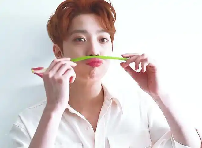 赖冠霖猪猪嘟嘴就是想你卖萌撒娇无人能抵挡