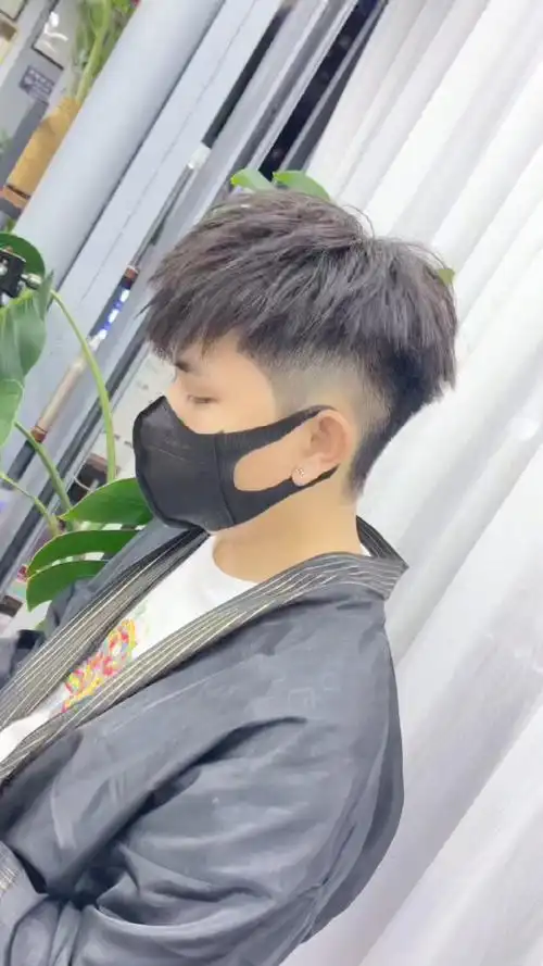 男生发型,摩根碎盖