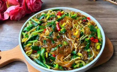 韭菜炒粉条