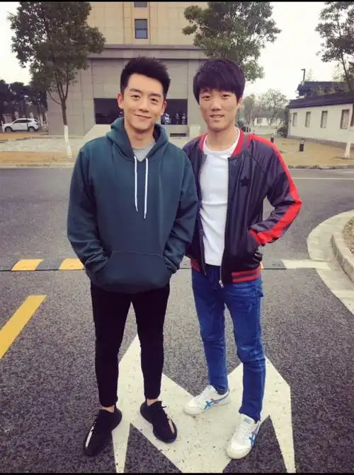 郑恺这颜值放路人里算不算帅哥?