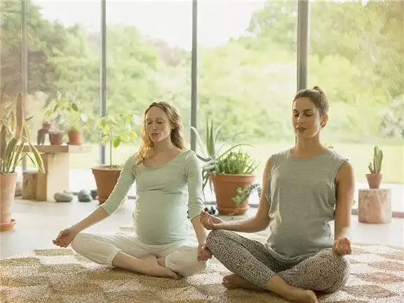 准妈妈可以通过上面8项简单的加强运动来加快胎儿入盆,同时还能锻炼