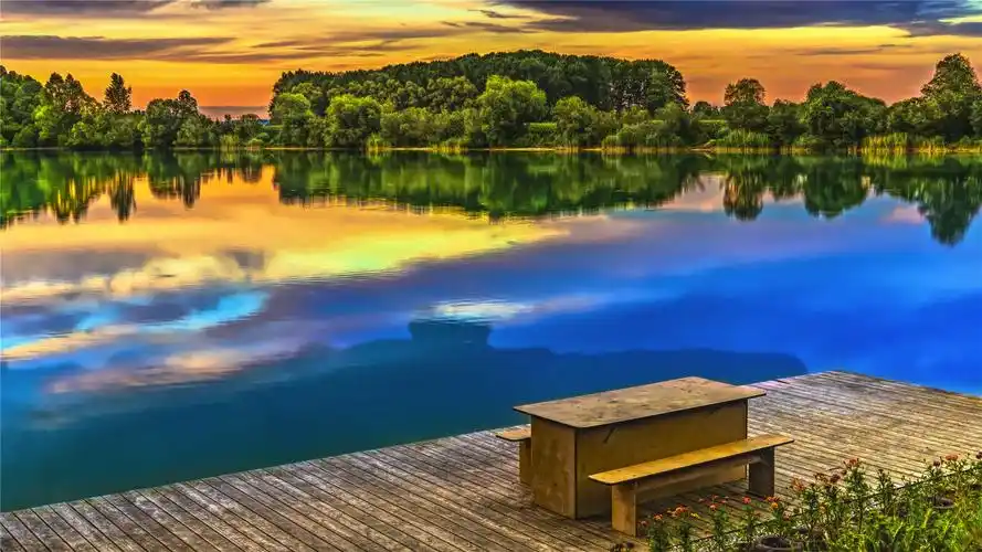 怡人湖光山色唯美高清桌面壁纸-风景壁纸-壁纸下载-美桌网