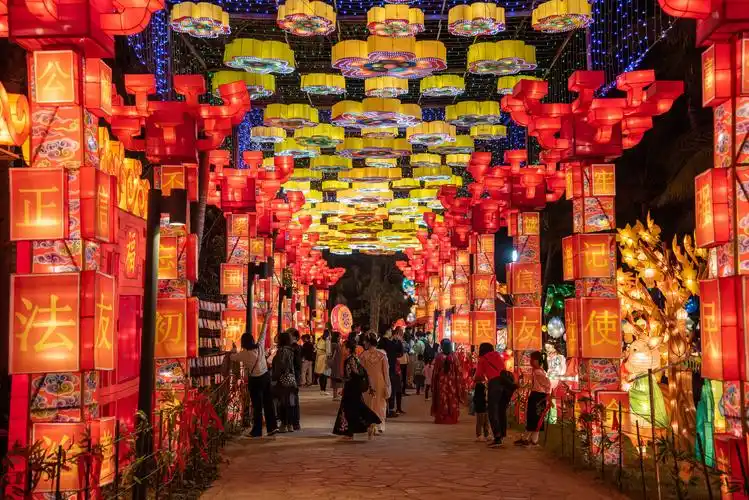 你不知道吗元宵节其实也是情人节