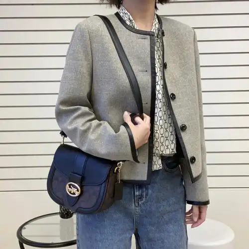 coach蔻驰杨紫海报款同款george马鞍包