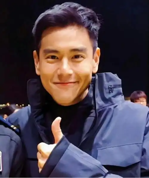 彭于晏为何突然不红了六年前一个无心之举断送了他的大好前程