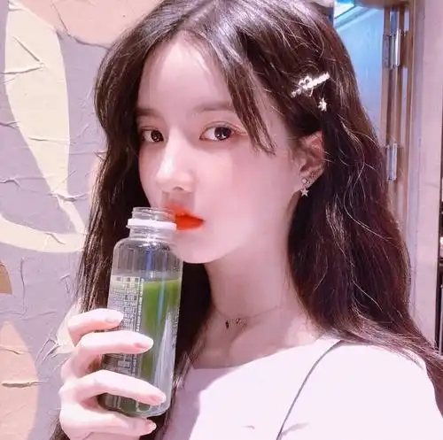 搞一波刘些宁头像 都是来自刘姐wb不想在wb发是怕干.