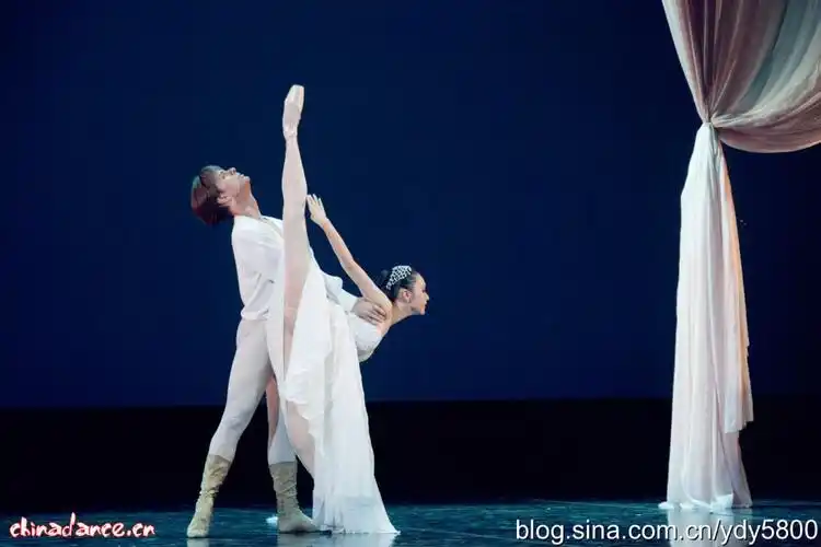 旅德青年芭蕾表演艺术家邱思婷:芭蕾情人梦