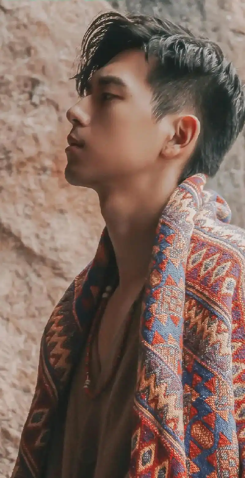 李现 你最喜欢哪一张@李现ing ins这张我也觉得最帅# - 抖音