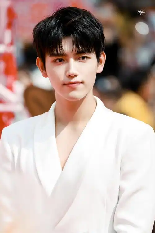 #名创优品全球品牌代言人陈飞宇##陈飞宇广州#