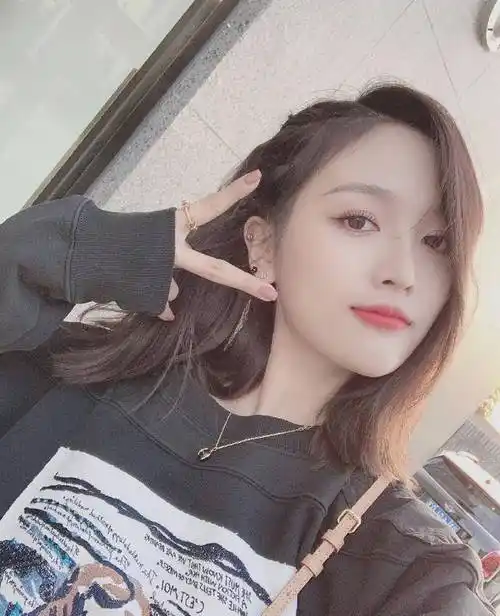 吴宣仪太会穿了!