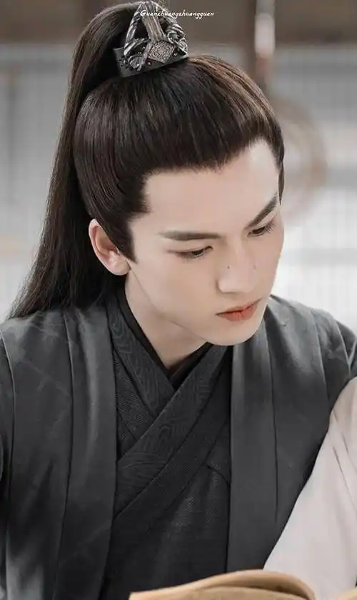 古装剧9位男星高马尾造型!