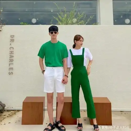 身高156小个子跟183男友情侣装搭配,显高时尚气质,秀恩爱很高级