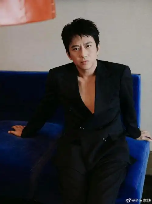 邓超,辛芷蕾电影    电影《刺杀小说家2》  主演:雷佳音,邓超,董子健