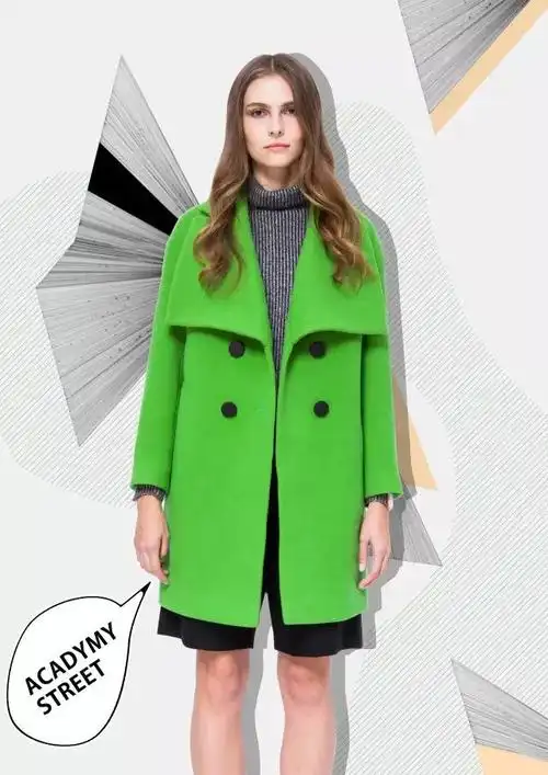 苹果绿和宝蓝色的结合,      墨绿色和藏青色格纹花型贯穿其中