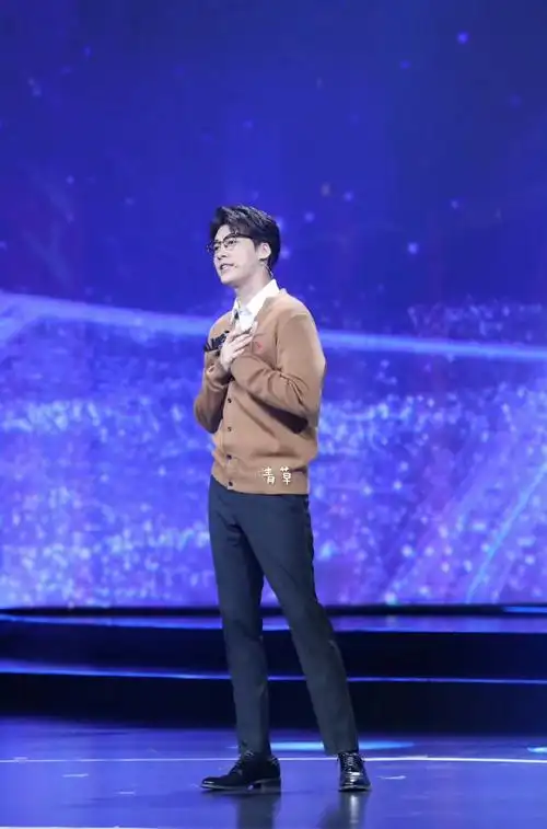 祝李易峰0504生日快乐##峰启新一岁,事事常安乐