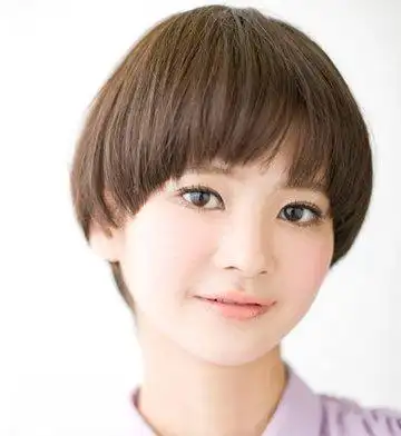 符合胖女孩的短发发型 胖子圆脸中短发发型