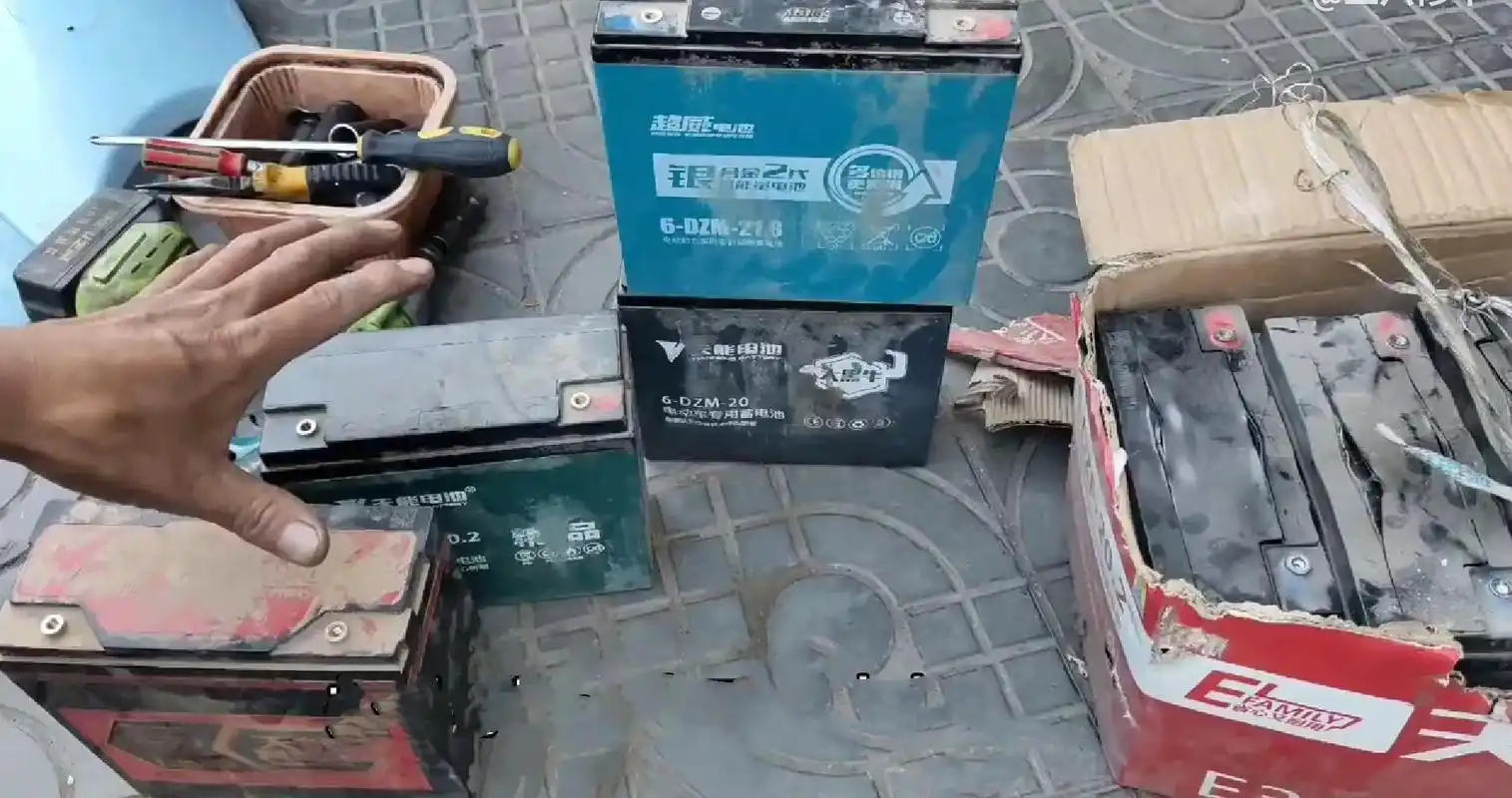 电瓶车换个电瓶多少钱才知道电动车换电池更正确的方法