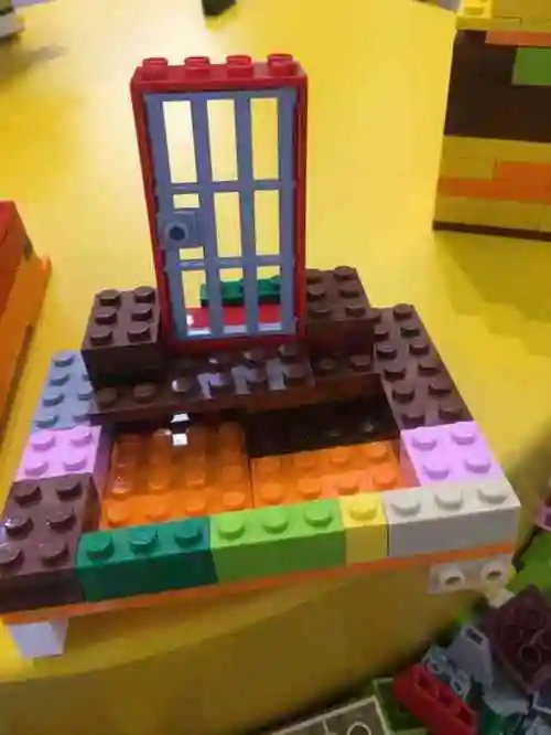 乐高(万象汇店)-"在万象汇溜达玩,看到新开的乐高店在搞活动.