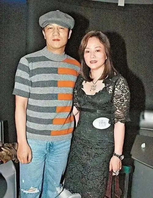 上海首富周正毅有多高调?"团灭"上海主持天团,服刑期间赚30亿