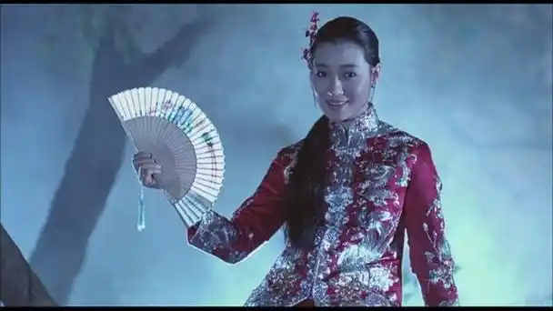 林正英鬼片动作镜头合集 鬼后王小凤大尺度主演(2)