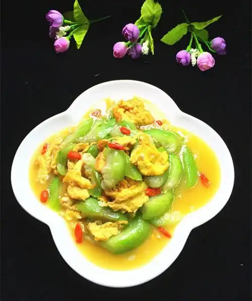 丝瓜炒土鸡蛋其柔软清爽的口感_美食图片 第1页 - 4493美女图片