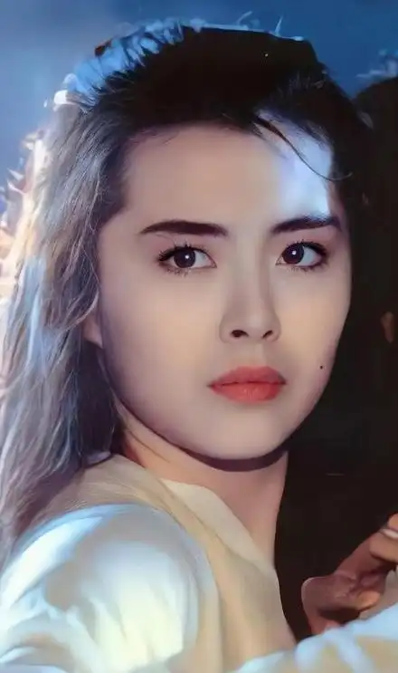 有人不禁感叹:纵世间风情万种,最美不过王祖贤