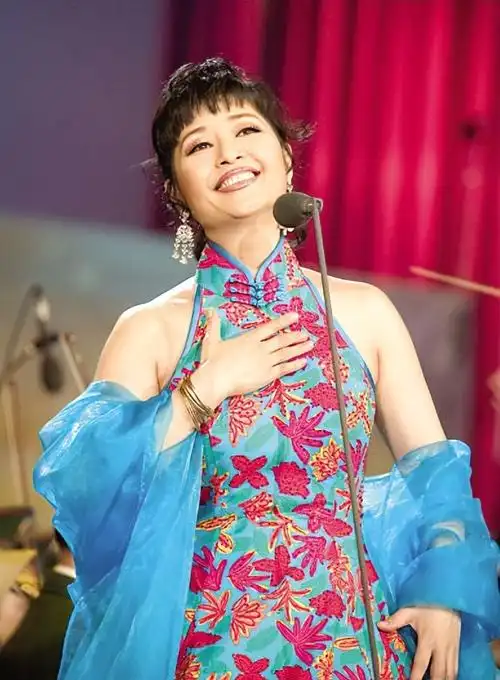 著名歌唱家殷秀梅:一婚闪婚闪离,42岁嫁法国贵族,66岁无儿无女__财经