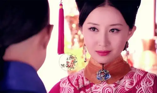 作为《宫》系列的第二部,《宫锁珠帘》剧情太雷,女主袁姗姗也是备受