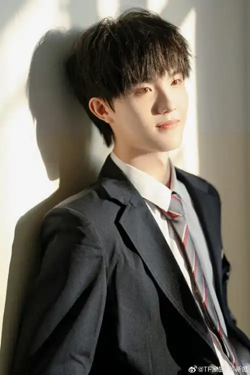 tf三代集体营业##和苏新皓一起拥抱春天