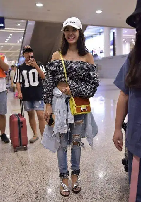 1米58的蔡依林,穿对了裤子,让自己狠狠的"炸"了一把!