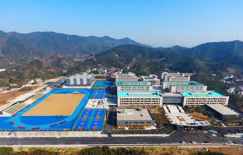 刚开学!临安两所高颜值新校区就被刷屏了