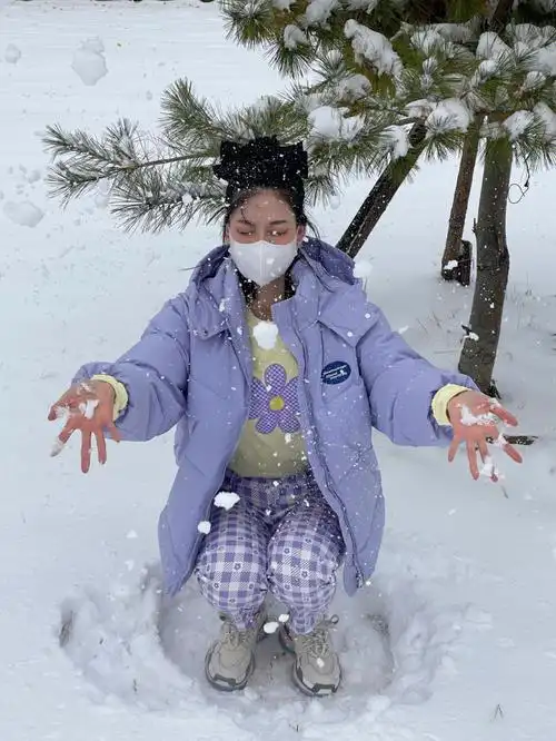 17854模特小姐姐学生党必冲得棉服179