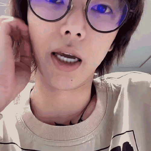 华晨宇直播复盘火星演唱会