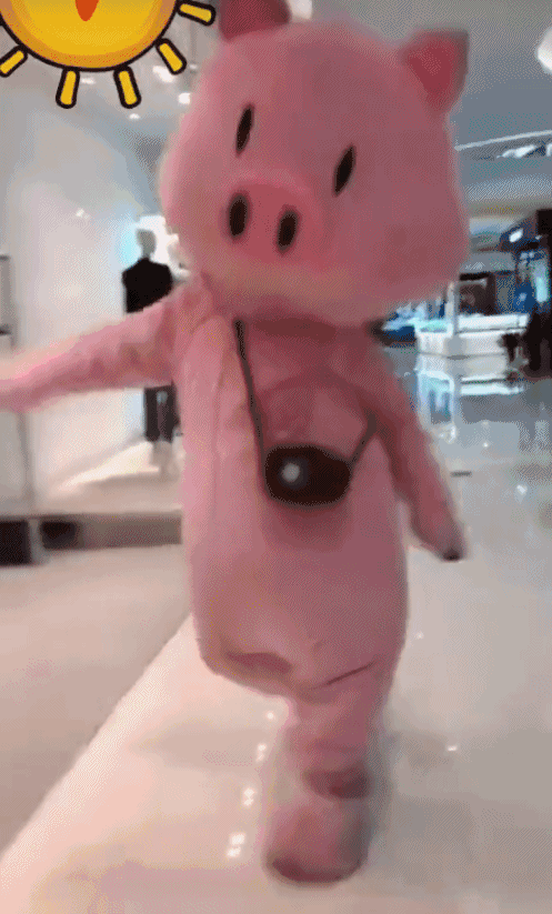 走出了六亲不认的步伐