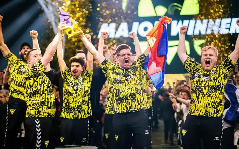 【csgo】vitality夺冠捧杯时刻