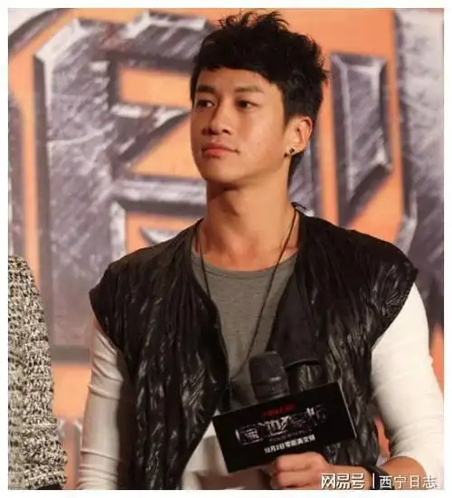 何润东版夫差即将上线曾追求孙俪三次被拒家装仿佛酒店