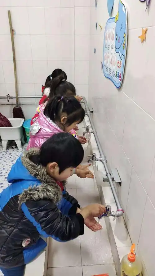 【文明如厕,从我做起】新民镇中心幼儿园开展"文明如厕"主题教育活动