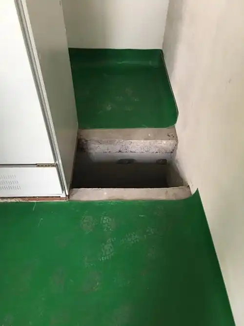 配电室的电缆沟该上盖板啦,切记切记!