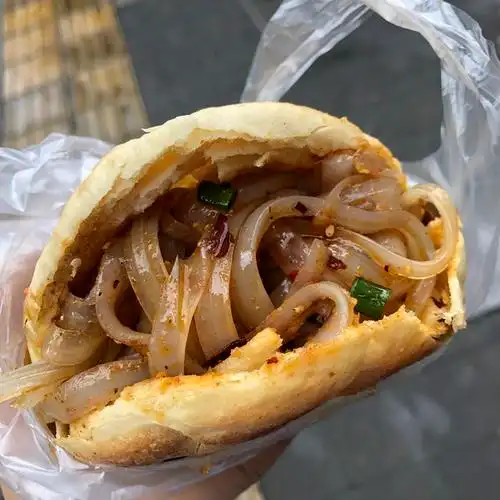 有姐妹吃过凉粉锅盔嘛