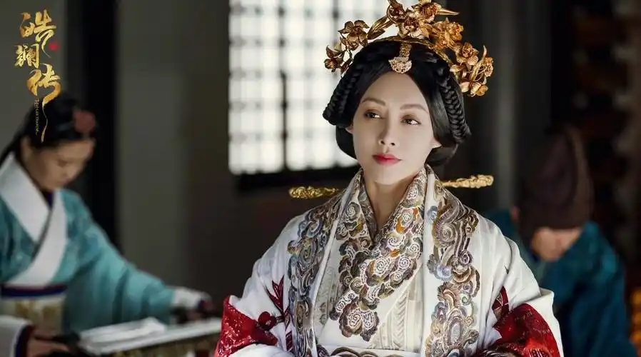 宁静[超话]# [给你小心心] #宁静皓镧传# 【狼来了·狂拽厉夫人】