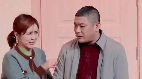 《金牌喜剧班》张瑞雪跟老公互相伤害 全家喝醋太上头!