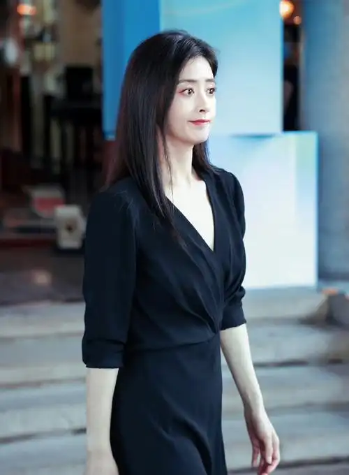 蒋欣又瘦了好多##蒋欣上身身材##蒋欣好薄