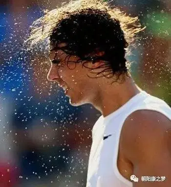 男人一运动就容易出汗是什么原因造成的 男人爱出汗