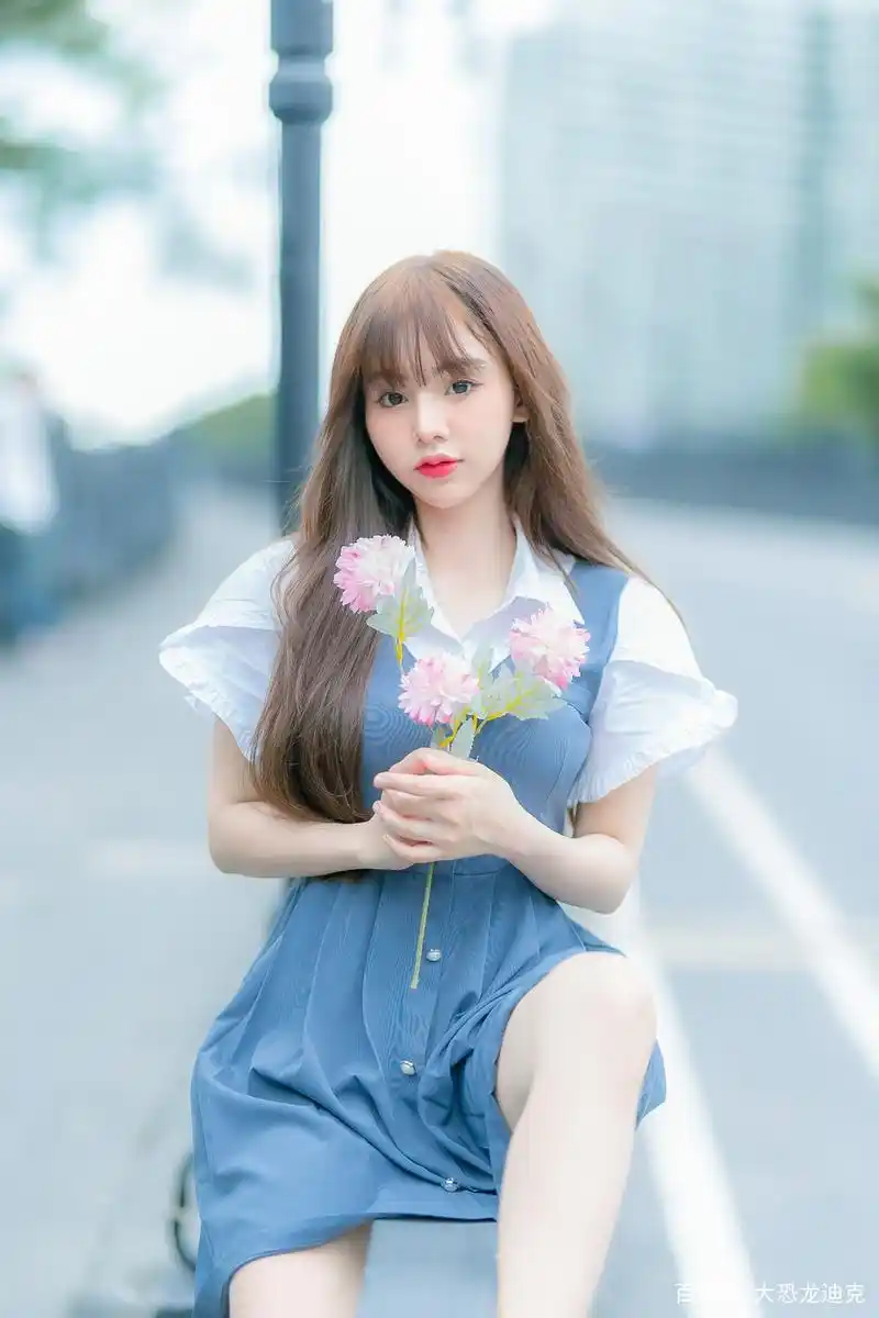 模样青春靓丽的小姐姐,拍摄小清新风格的写真,很美很甜很迷人