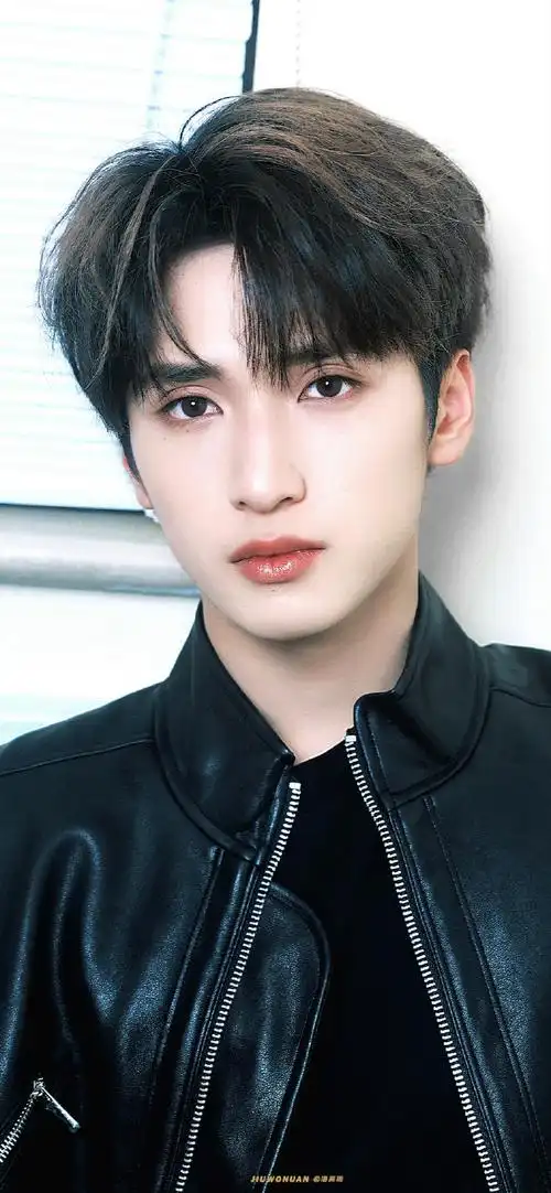 严浩翔全员加速中跑得好快##全员加速中