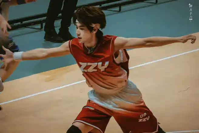 时代少年团新合照再加一##张真源运动会路透##张真源 你最重要