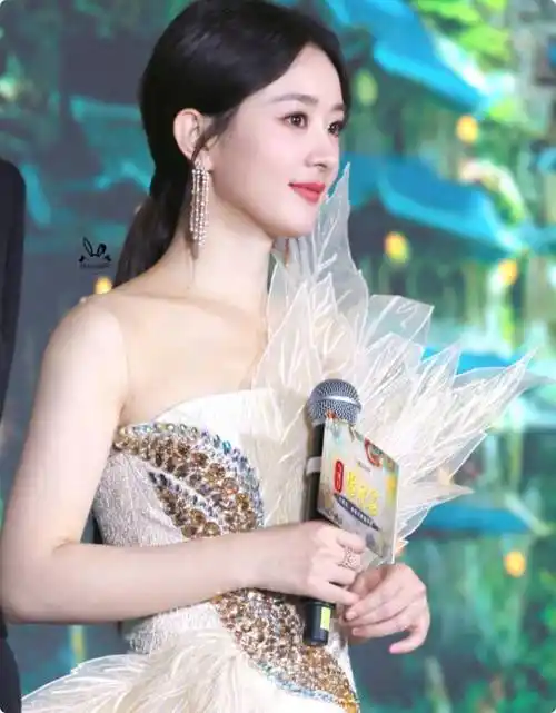 原创当36岁赵丽颖和47岁曾黎同框我终于明白颜值在气质面前不值一提