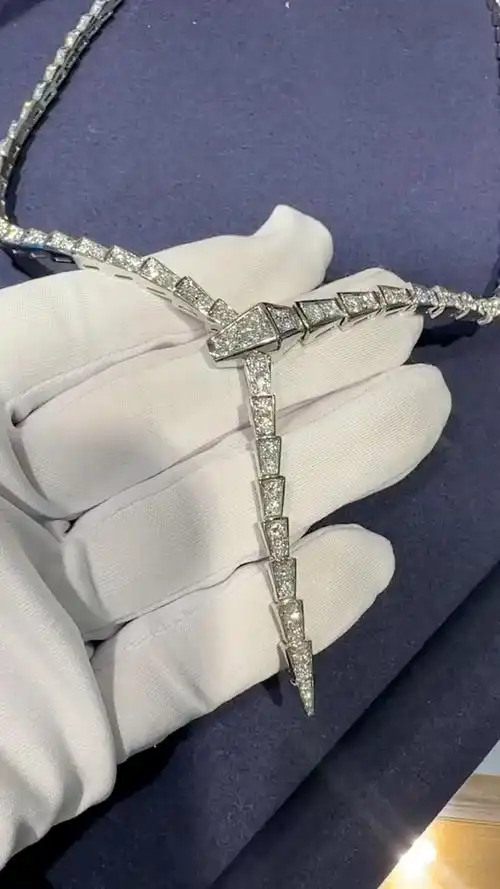 宝格丽 满钻灵蛇项链#项链#奢侈品#同城